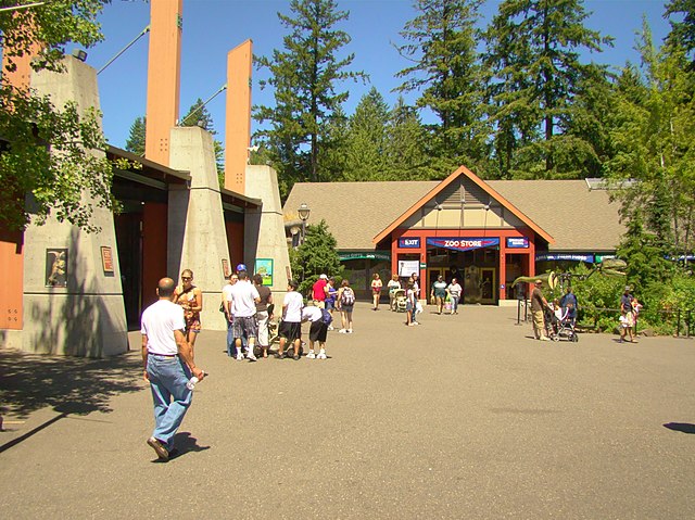 Oregon Zoo  - Top Ranked Zoos in US